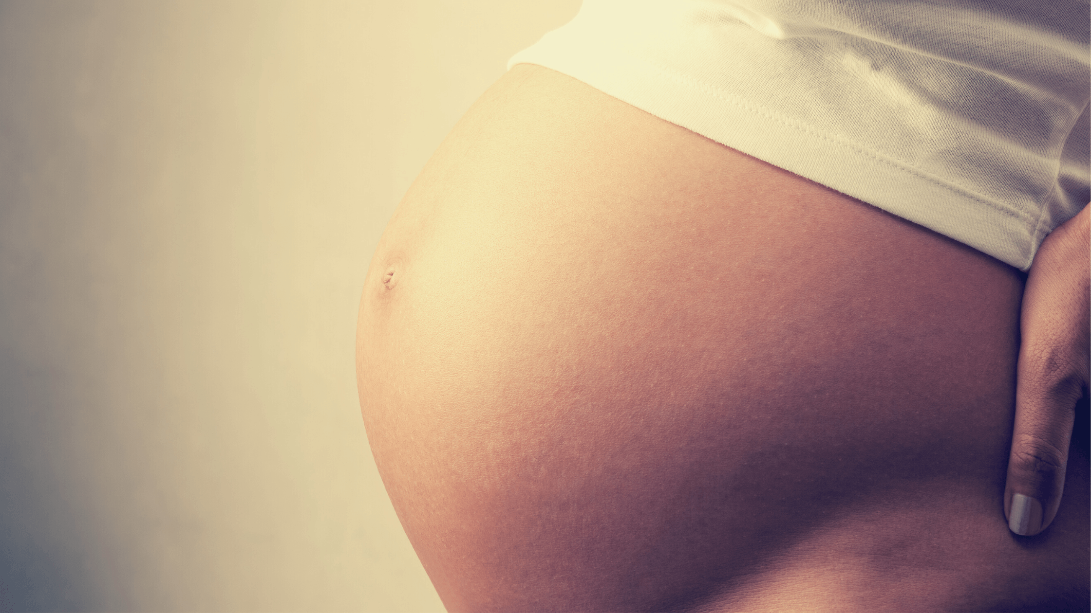 Skin Care Products to Avoid When Pregnant - GAFFER&CHILD